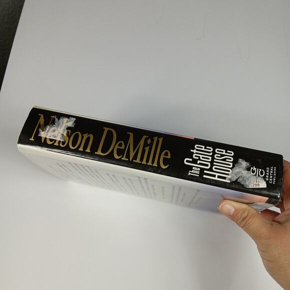 Nelson DeMille The Gate House Hard Cover Sequel to The Gold Coast Pre Owned - Picture 10 of 10